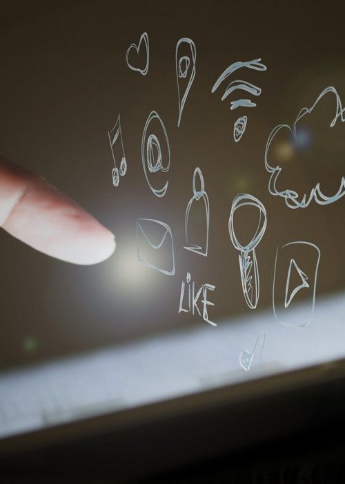touch-screen Social media touche screen